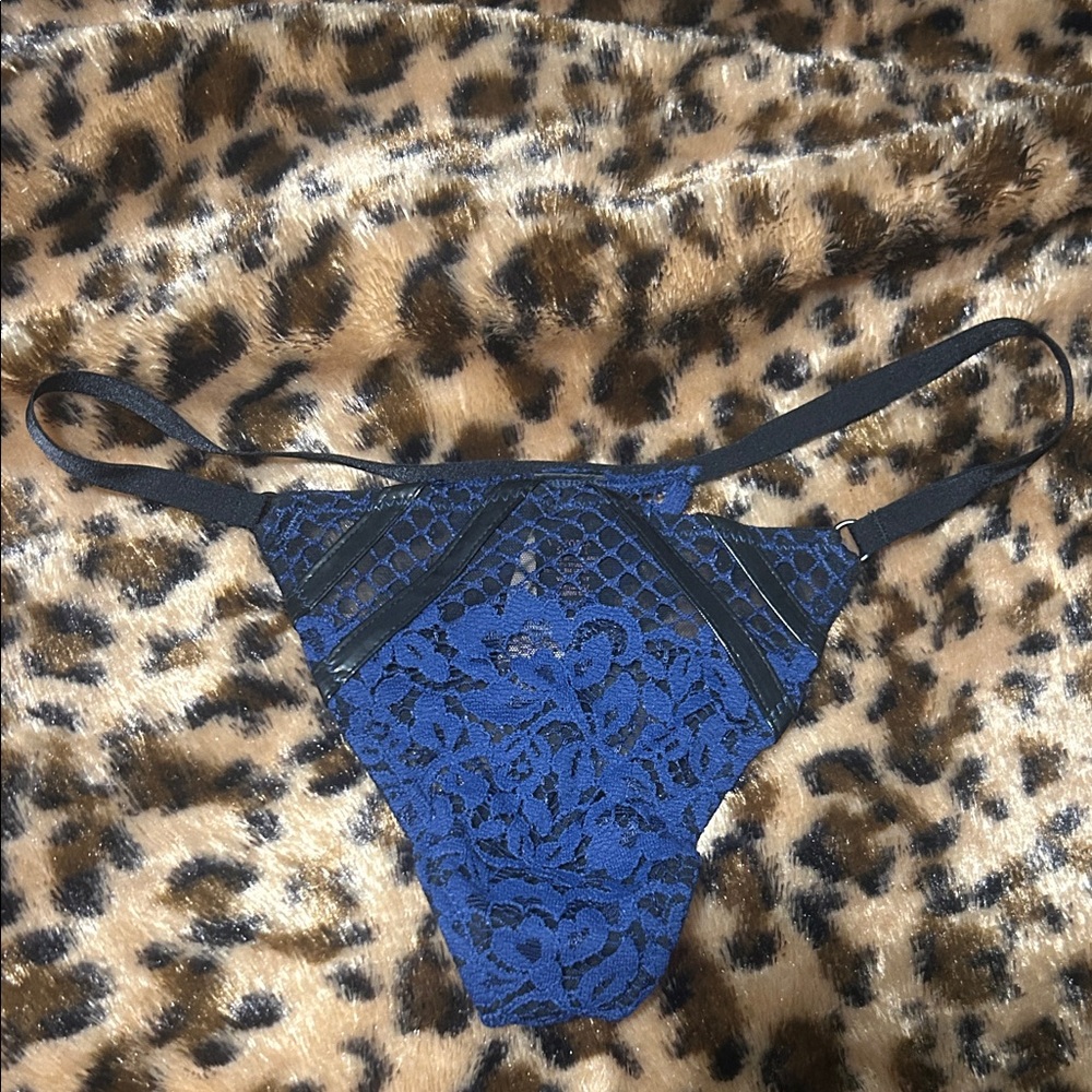 VINTAGE Victoria’s Secret Blue Lace Women's G-String Thong